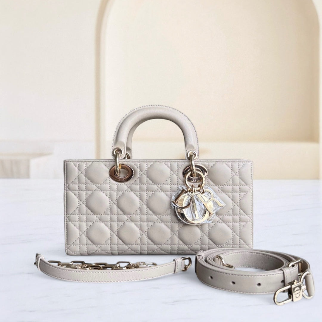 Sac à bandoulière D-Joy Medium Cannage en cuir d'agneau beige et accessoires dorés — Kovancy