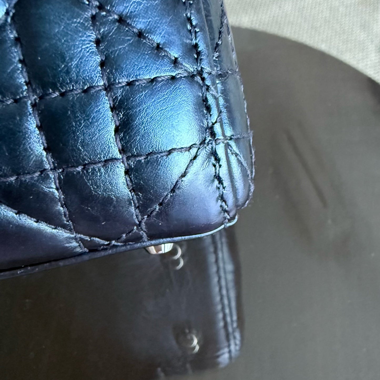 Lady Mini - Cuir de veau glacé Cannage bleu métallisé, quincaillerie argentée — Kovancy