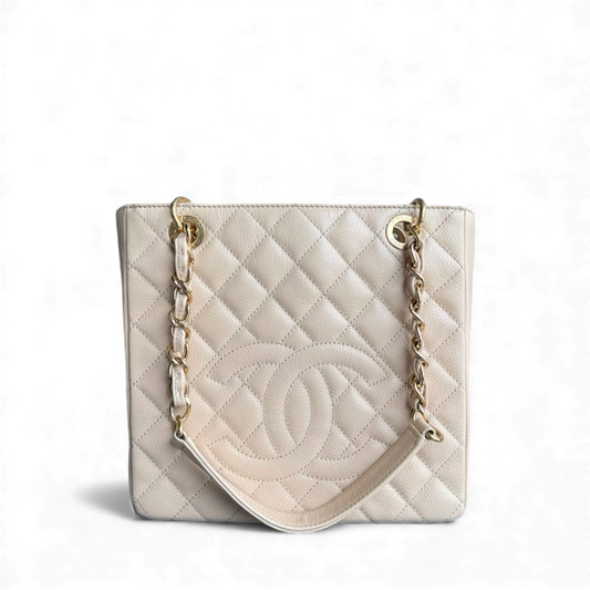 Sac cabas Chanel PST Petite - Cuir de veau grainé matelassé caviar, finitions dorées beige clair