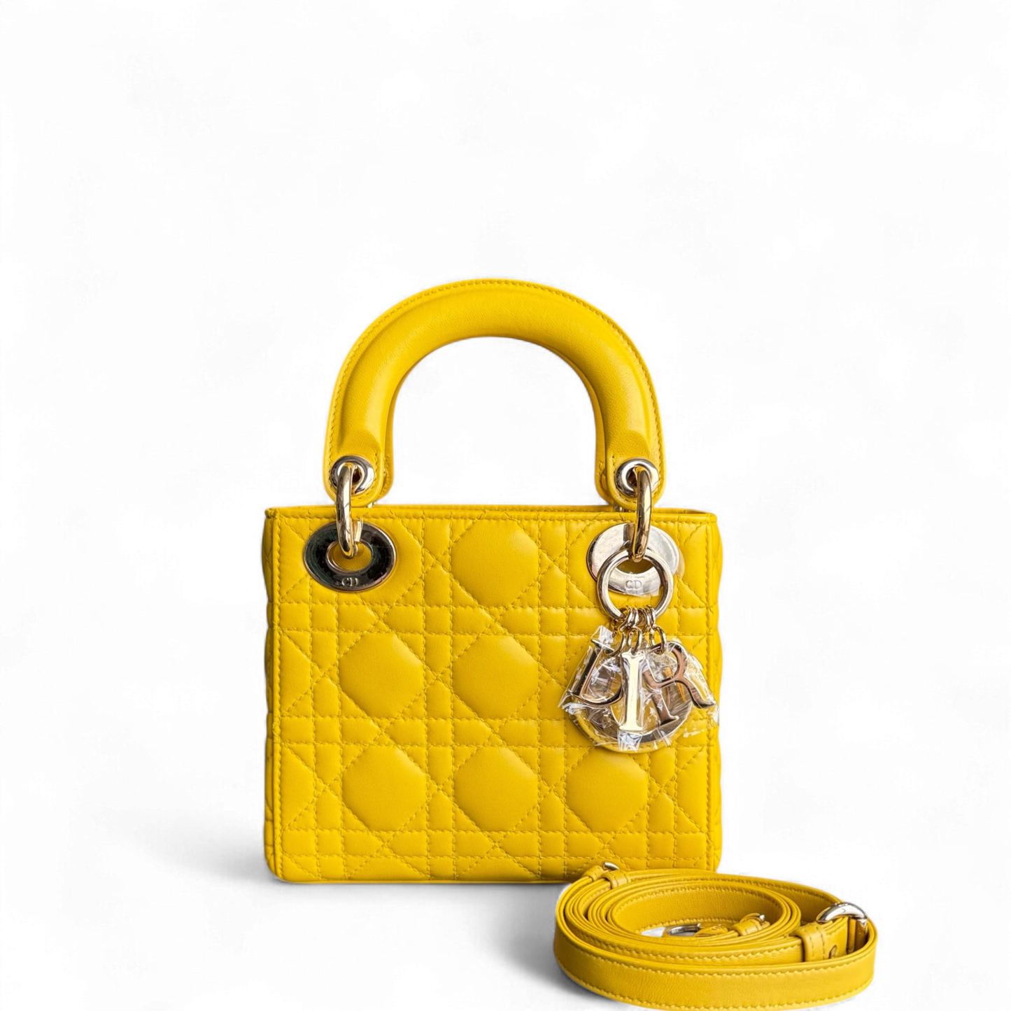 Lady Mini - Cuir d'agneau Cannage, détails en or jaune, bandoulière ajustable — Kovancy