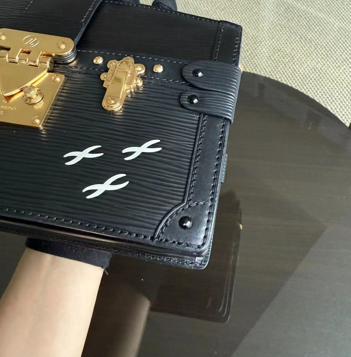 Kovancy - Pochette Malle - Cuir EPI Noir Quincaillerie Or