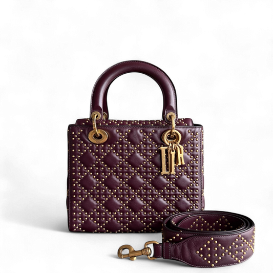 Dior Lady Rabat moyen - Cuir de veau Cannage clouté, rouge bordeaux, accessoires dorés