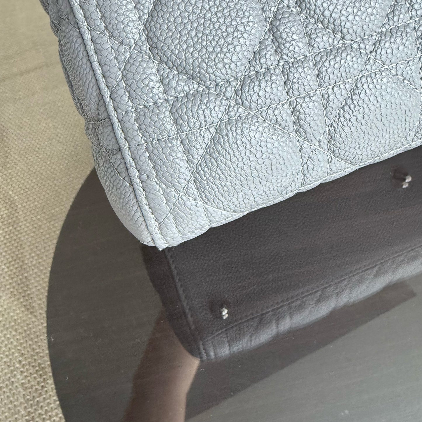 Lady Grand - Cuir de veau grainé Caviar Cannage Gris Accastillage argenté — Kovancy