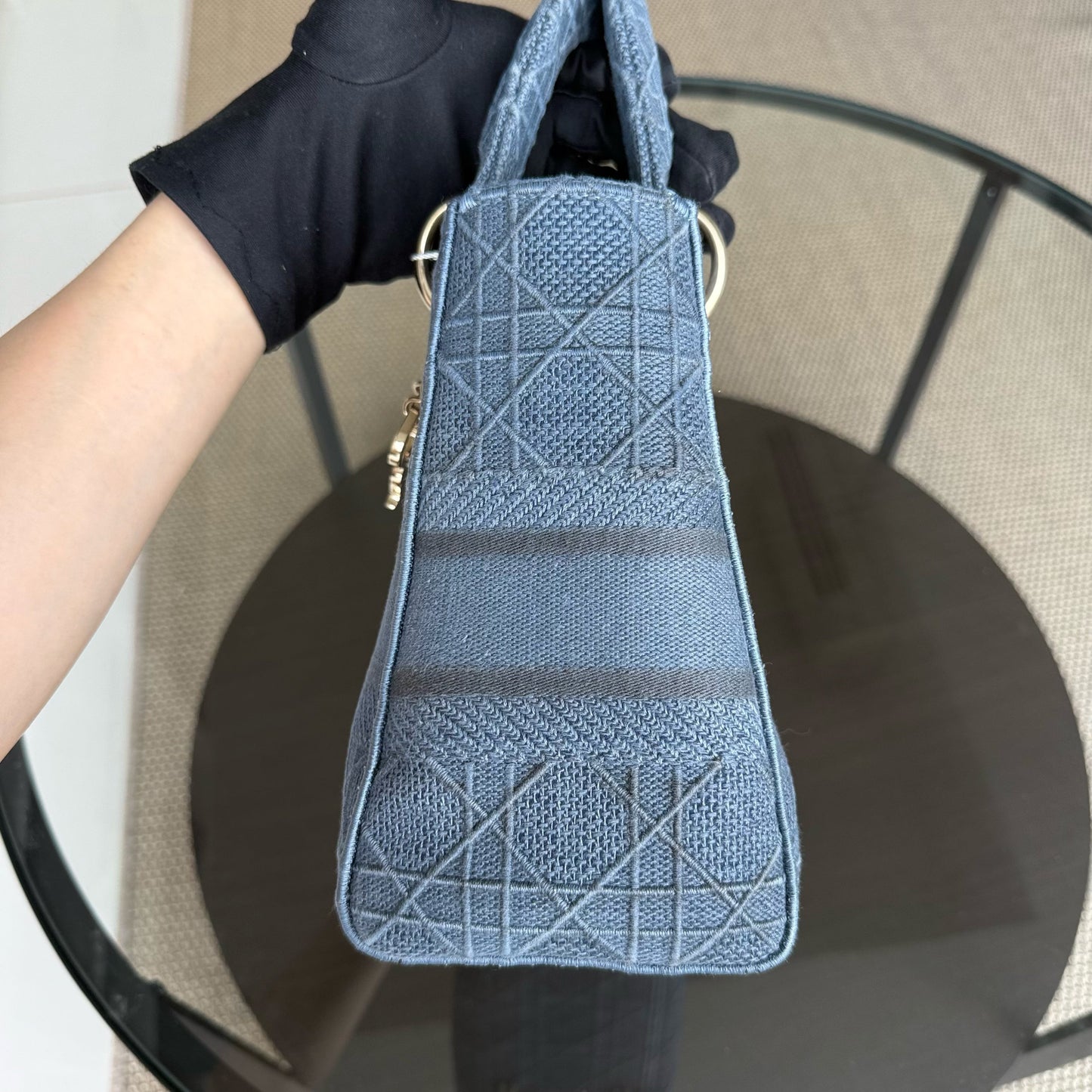 Lady D-Lite - Cannage brodé bleu denim clair avec accessoires dorés — Kovancy