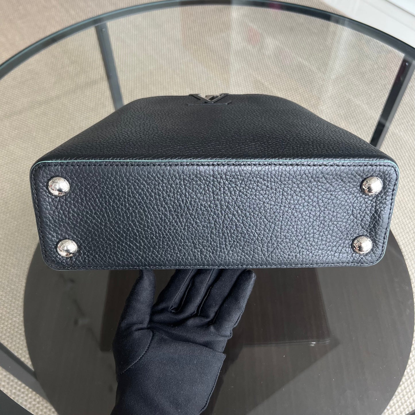 Kovancy - Capucines BB - Cuir de veau grainé Taurillon Noir Quincaillerie noire argentée