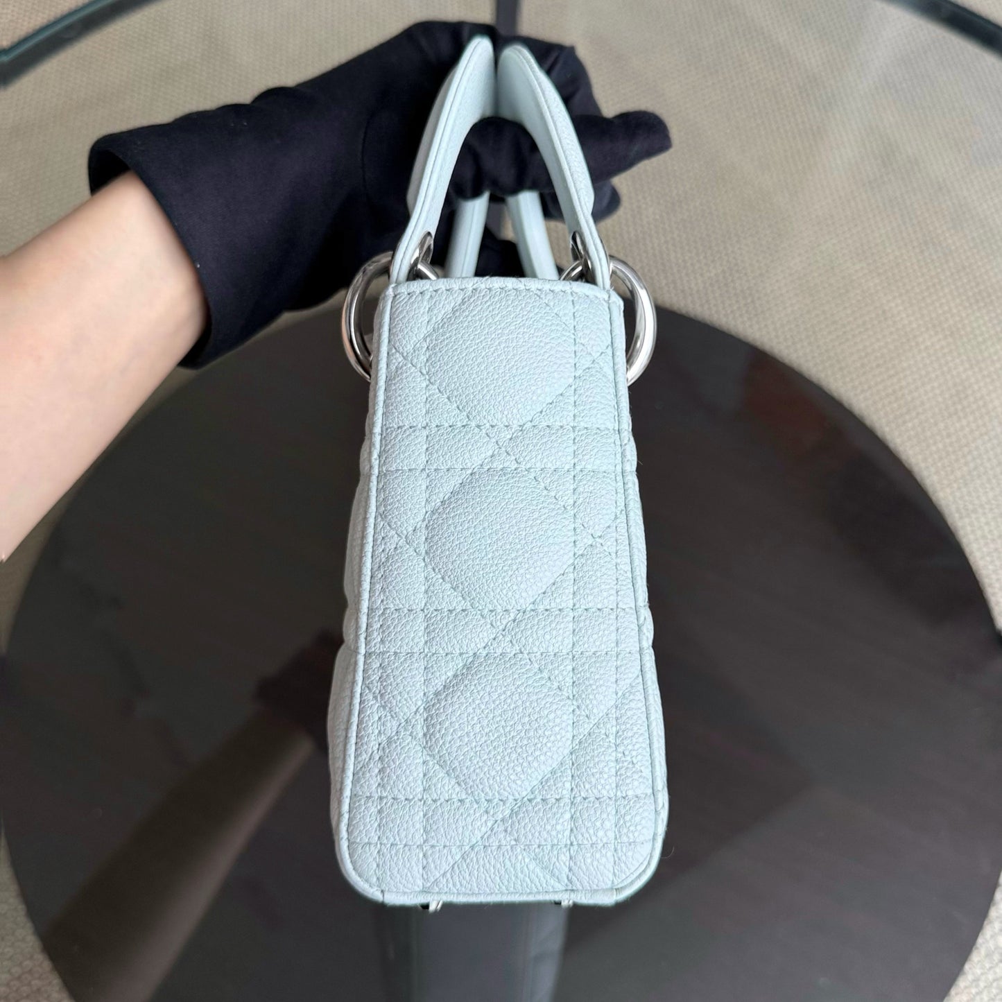 Lady Mini - Cuir de veau grainé Cannage Glacier White Hardware argenté — Kovancy