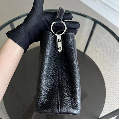 LV Capucines BB Cuir de veau grainé Noir Quincaillerie argentée Louis Vuitton