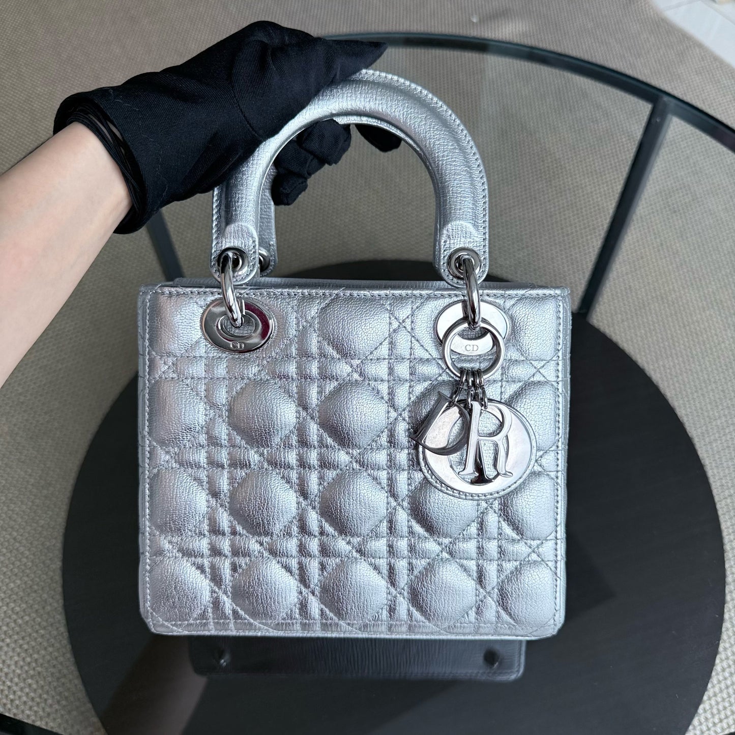 Lady Petit - Cuir de veau métallisé Cannage Argent Quincaillerie argentée — Kovancy