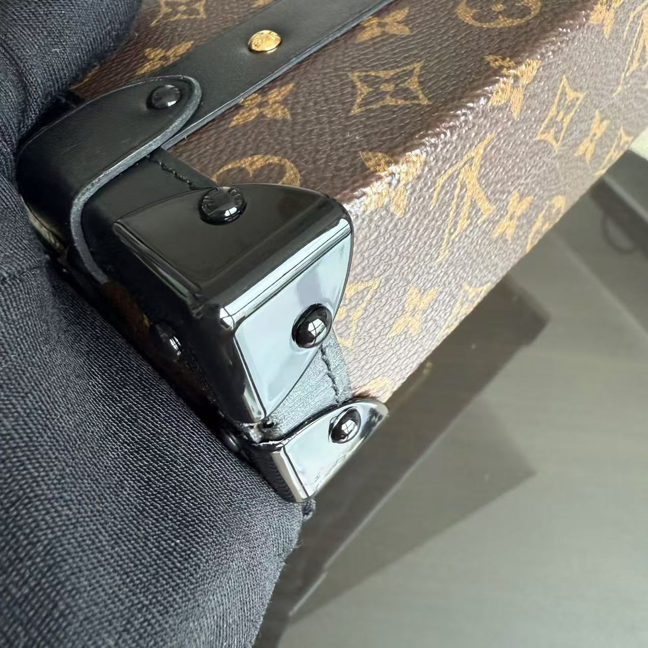 Sac bandoulière Petite Malle Monogram Box - Kovancy