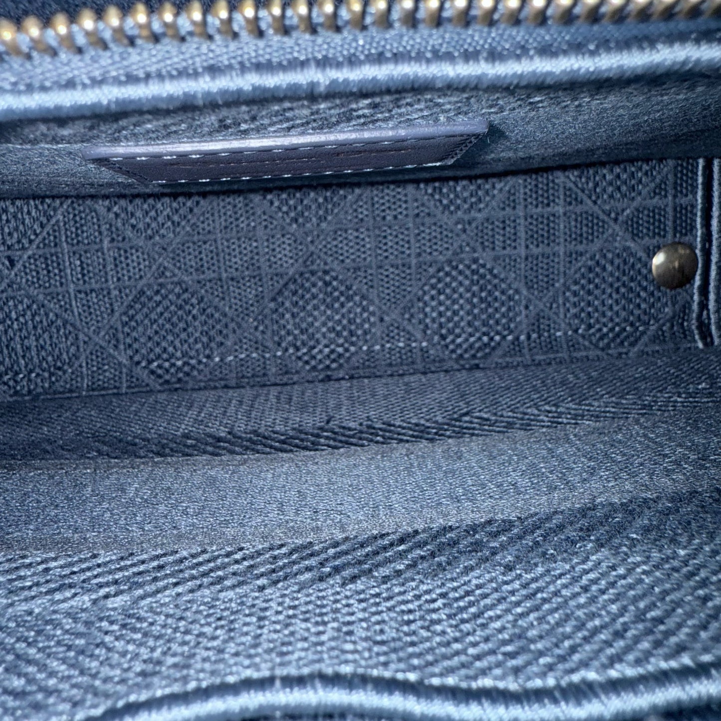 Lady D-Lite - Cannage brodé bleu denim clair avec accessoires dorés — Kovancy