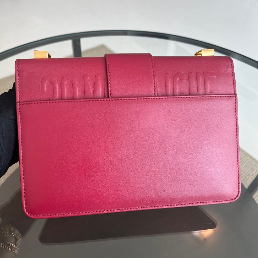 30 Montaigne - Sac bandoulière moyen en cuir de veau rouge GHW — Kovancy