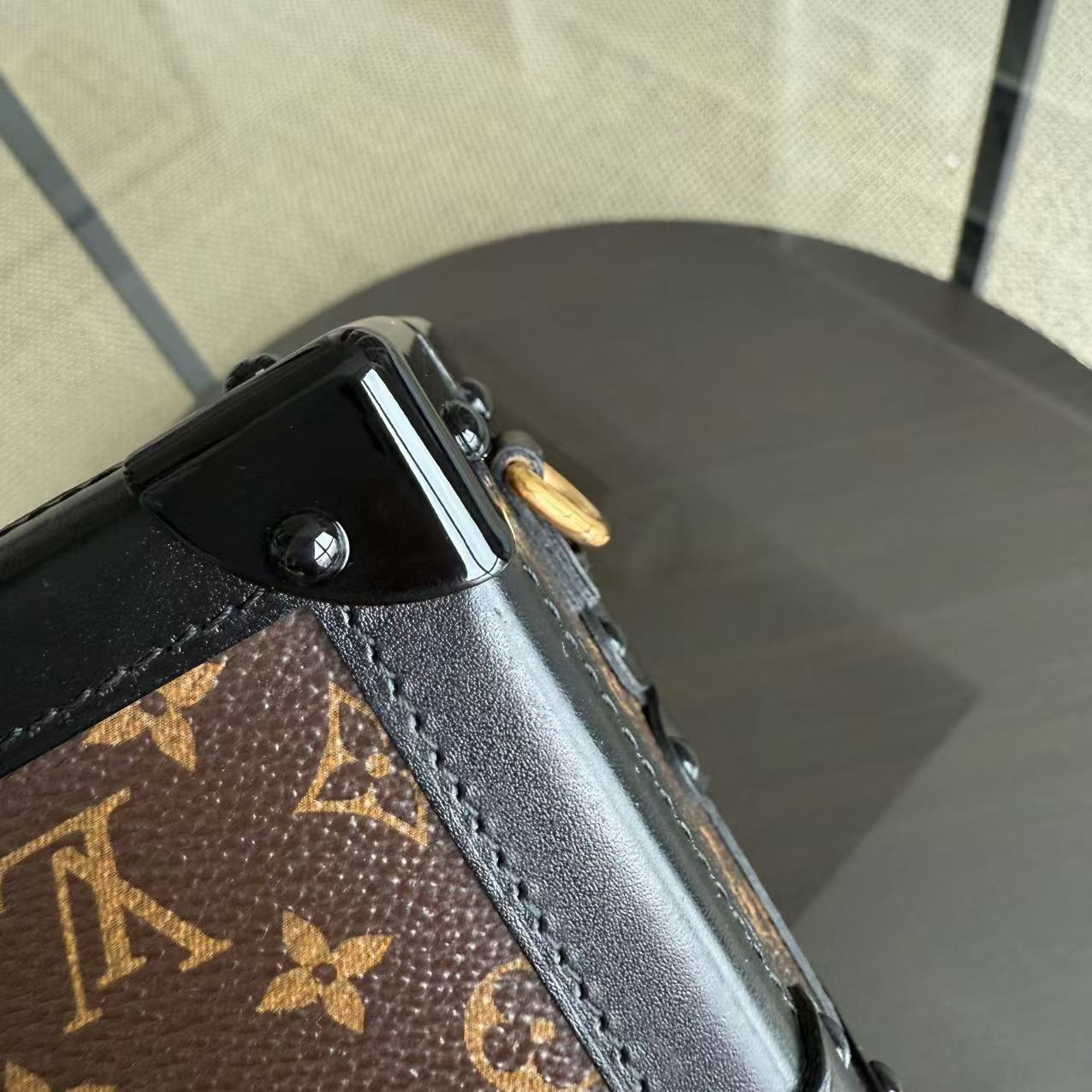 Sac bandoulière Petite Malle Monogram Box - Kovancy