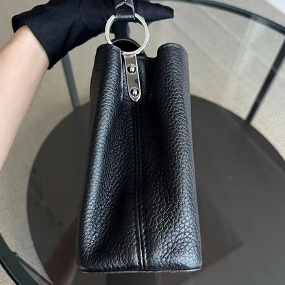 LV Capucines BB Cuir de veau grainé Noir Quincaillerie argentée Louis Vuitton