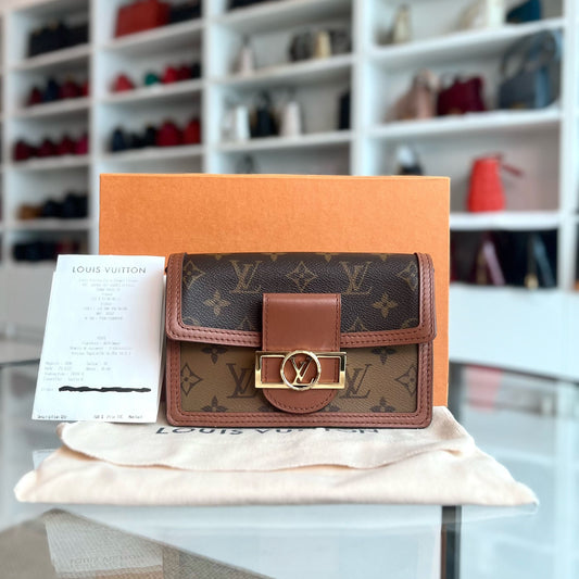 Louis Vuitton Portefeuille sur chaîne Dauphine WOC avec sac à bandoulière monogramme
