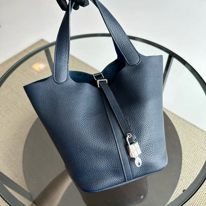 Hermes Picotin 22 Timbre Clémence A 2017 Bleu Nuit Bleu Bicolore