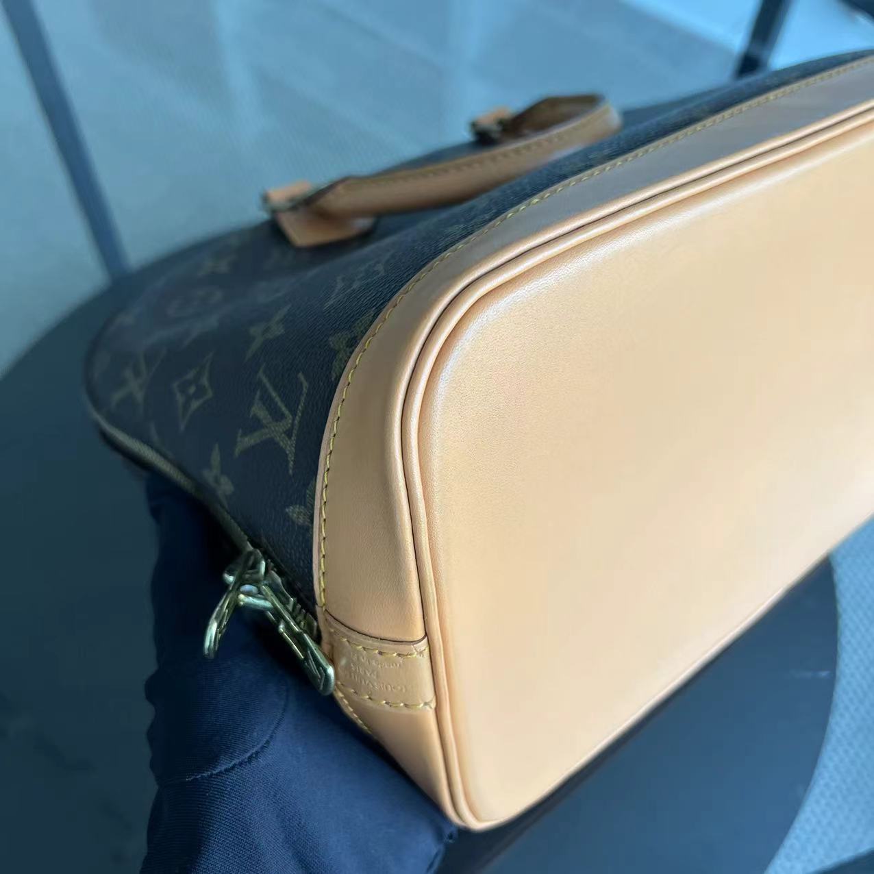 Louis Vuitton LV Alma PM Toile Monogram