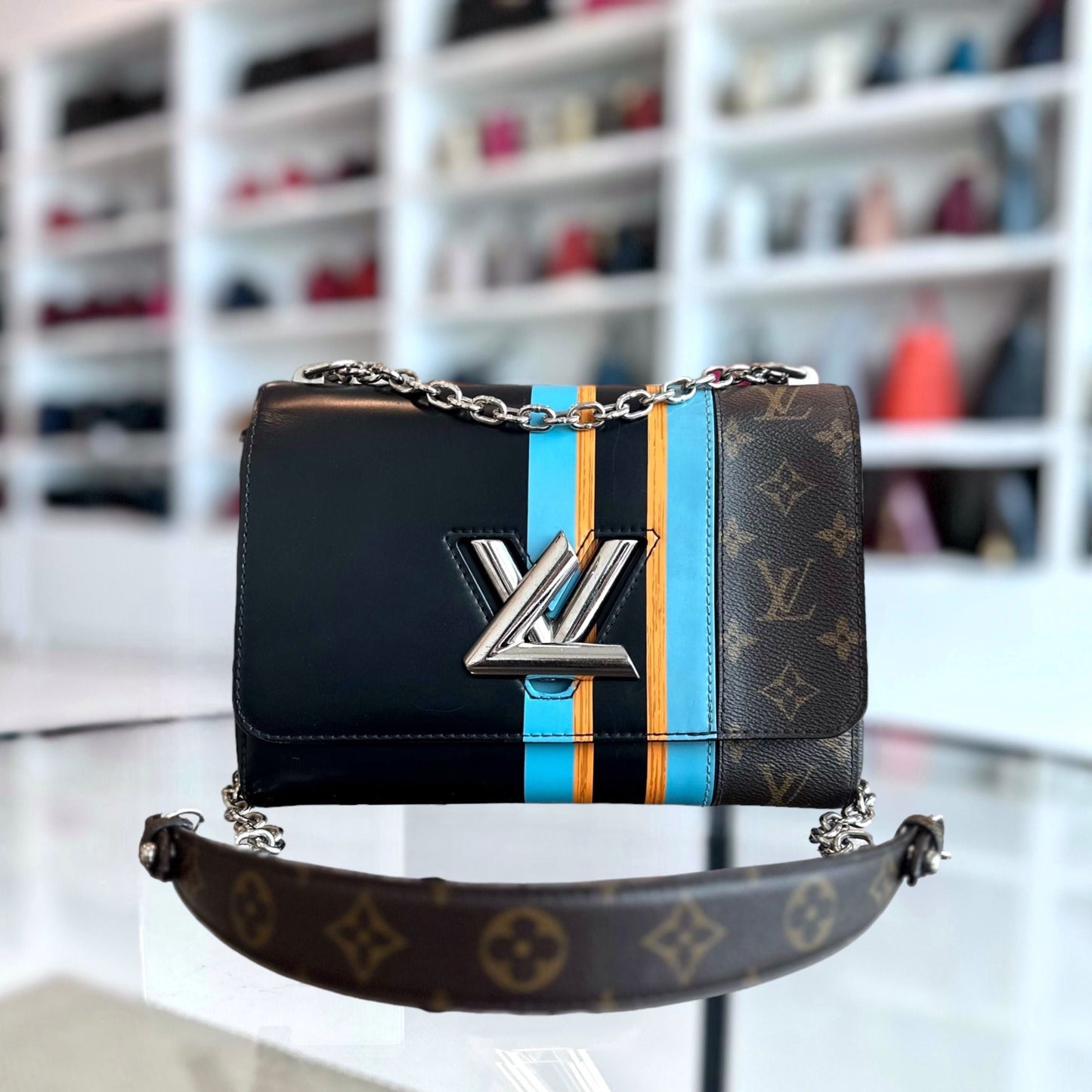 Twist MM Édition limitée Monogram Canvas Leather - Kovancy