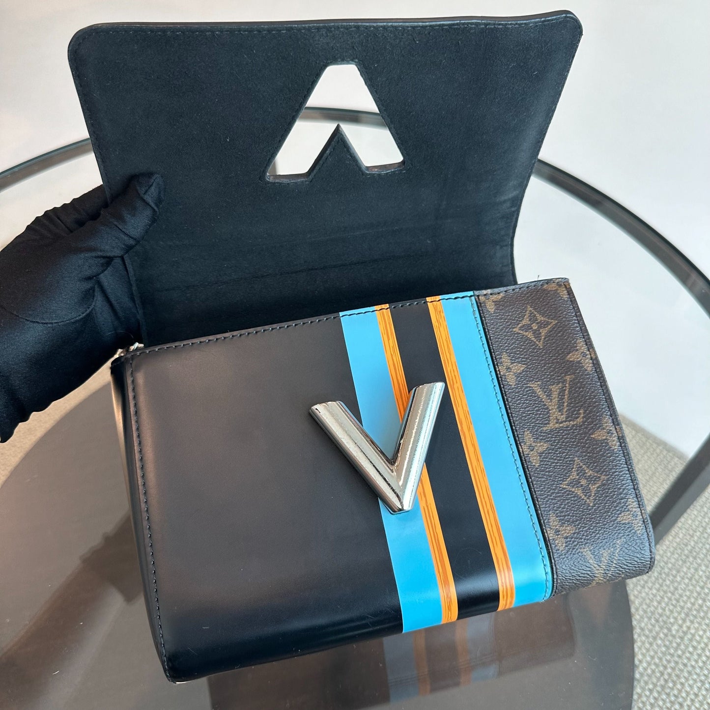 Twist MM Édition limitée Monogram Canvas Leather - Kovancy