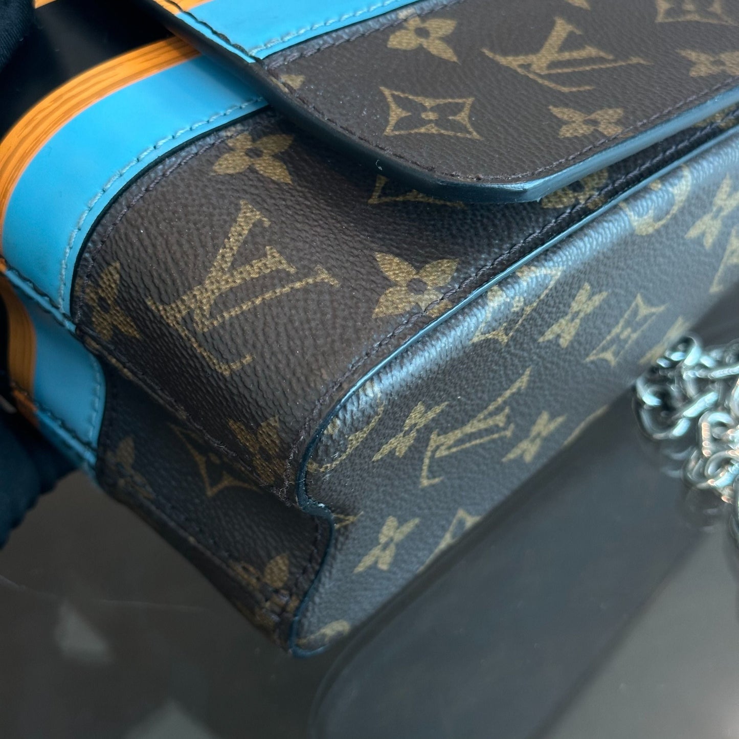 Twist MM Édition limitée Monogram Canvas Leather - Kovancy