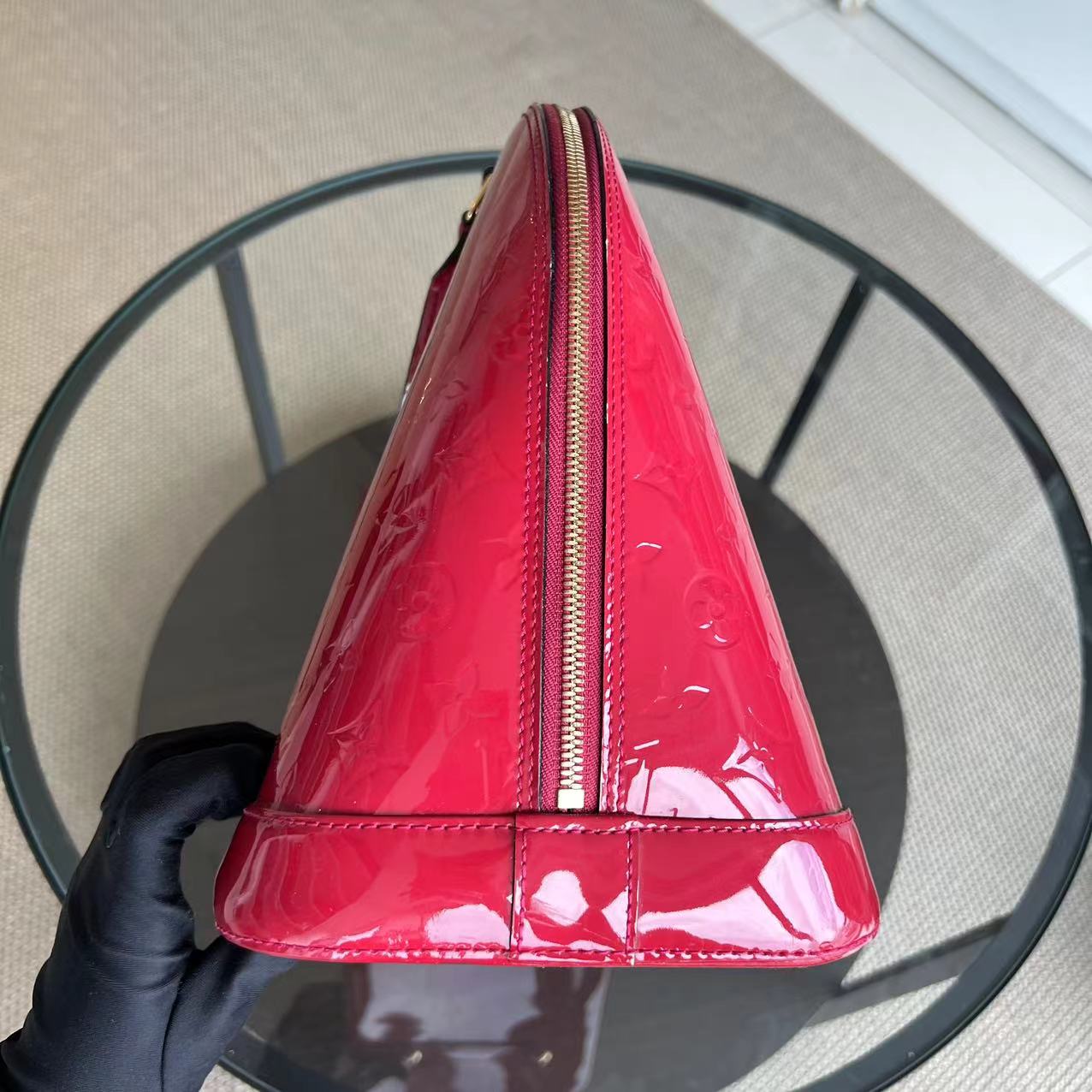 Alma MM Vernis Cuir Verni Rouge Quincaillerie Dorée - Kovancy