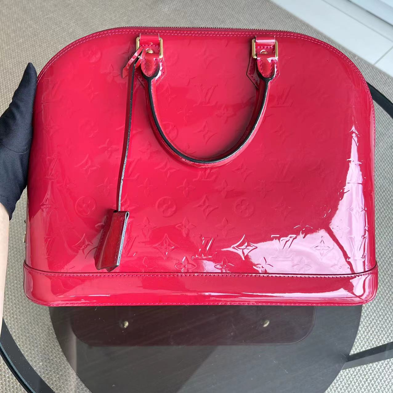 Alma MM Vernis Cuir Verni Rouge Quincaillerie Dorée - Kovancy