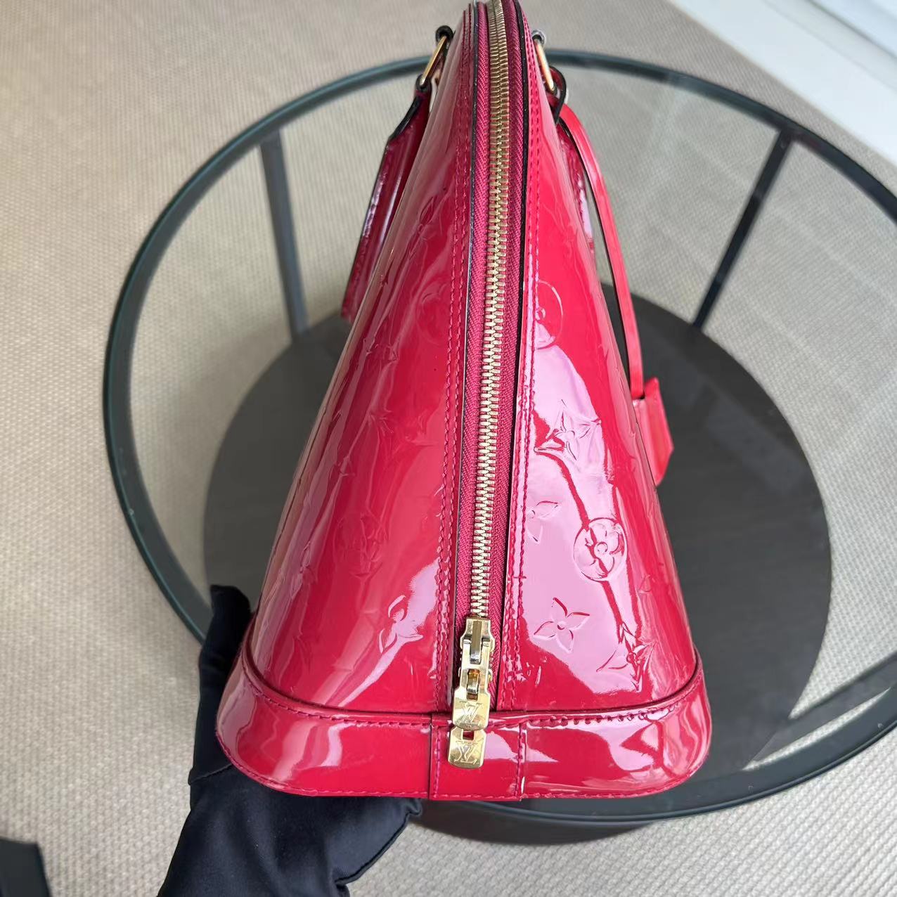 Alma MM Vernis Cuir Verni Rouge Quincaillerie Dorée - Kovancy
