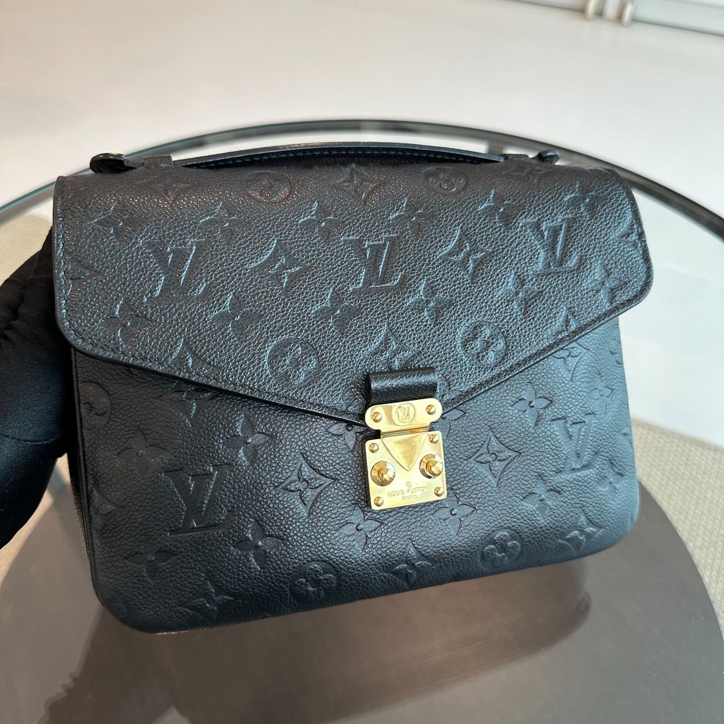 Pochette Metis MM Nior Monogram Empreinte Cuir Noir — Kovancy
