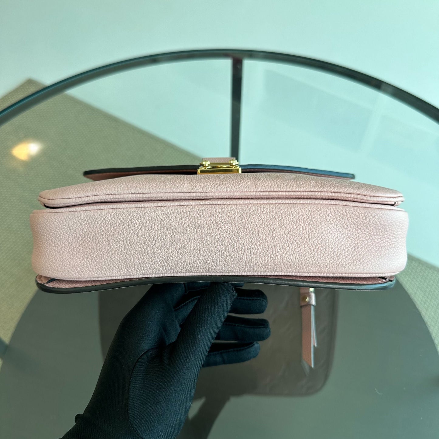 Pochette Metis Sakura Cuir de veau rose GHW — Kovancy