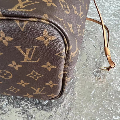 Louis Vuitton LV Neverfull MM Monogram Canvas Leather